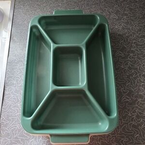 Rubbermaid Servin Saver Hunter Green 0833  Compartment Serving Container W/ Lid